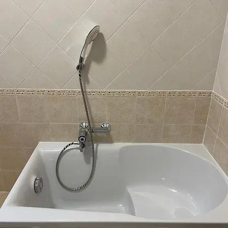 Spazioso Con 3 Da Letto * Riva del Garda