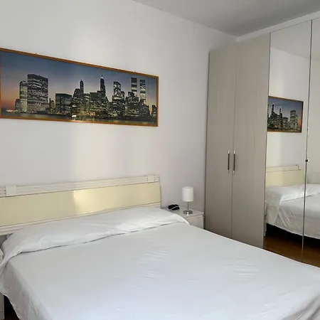 Spazioso Con 3 Da Letto Apartment